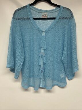 Noelle Light Blue top